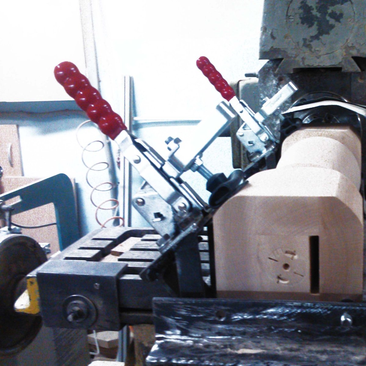 Maintaining Clamping Pressure in Long Production Runs