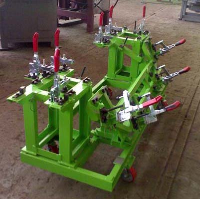 Lever Clamps: When to Use Them vs Toggle Clamps