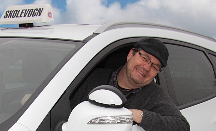 Kørekort som 17-årig i Struer: Din komplette guide til 2026