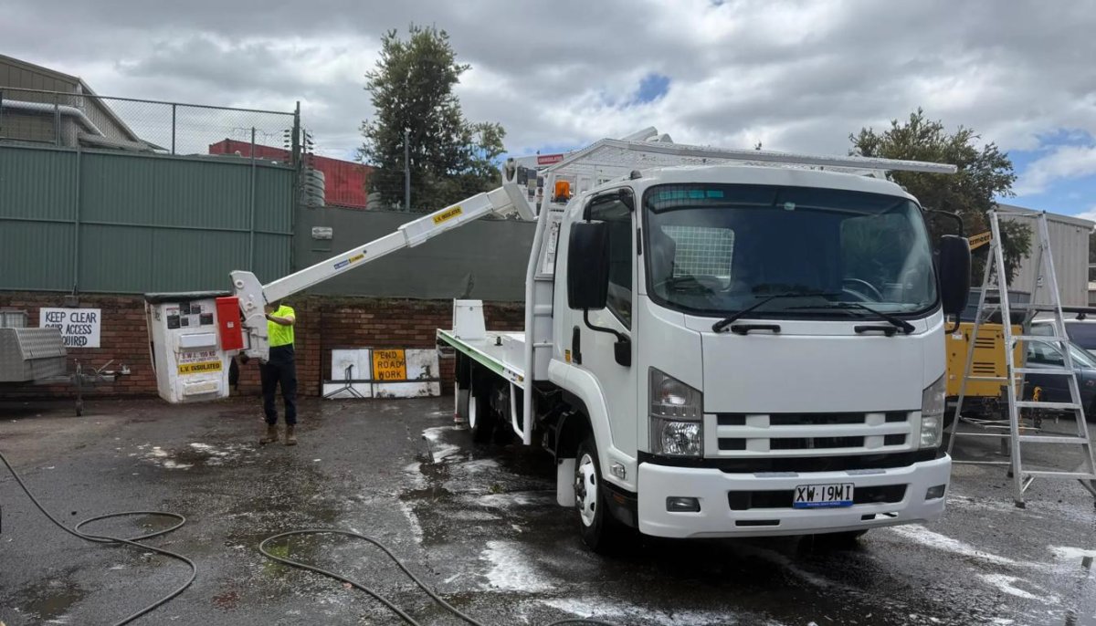 Professional Truck Mounted EWP Cleaning Services in Campbellfield: The 2026 Fleet Guide
