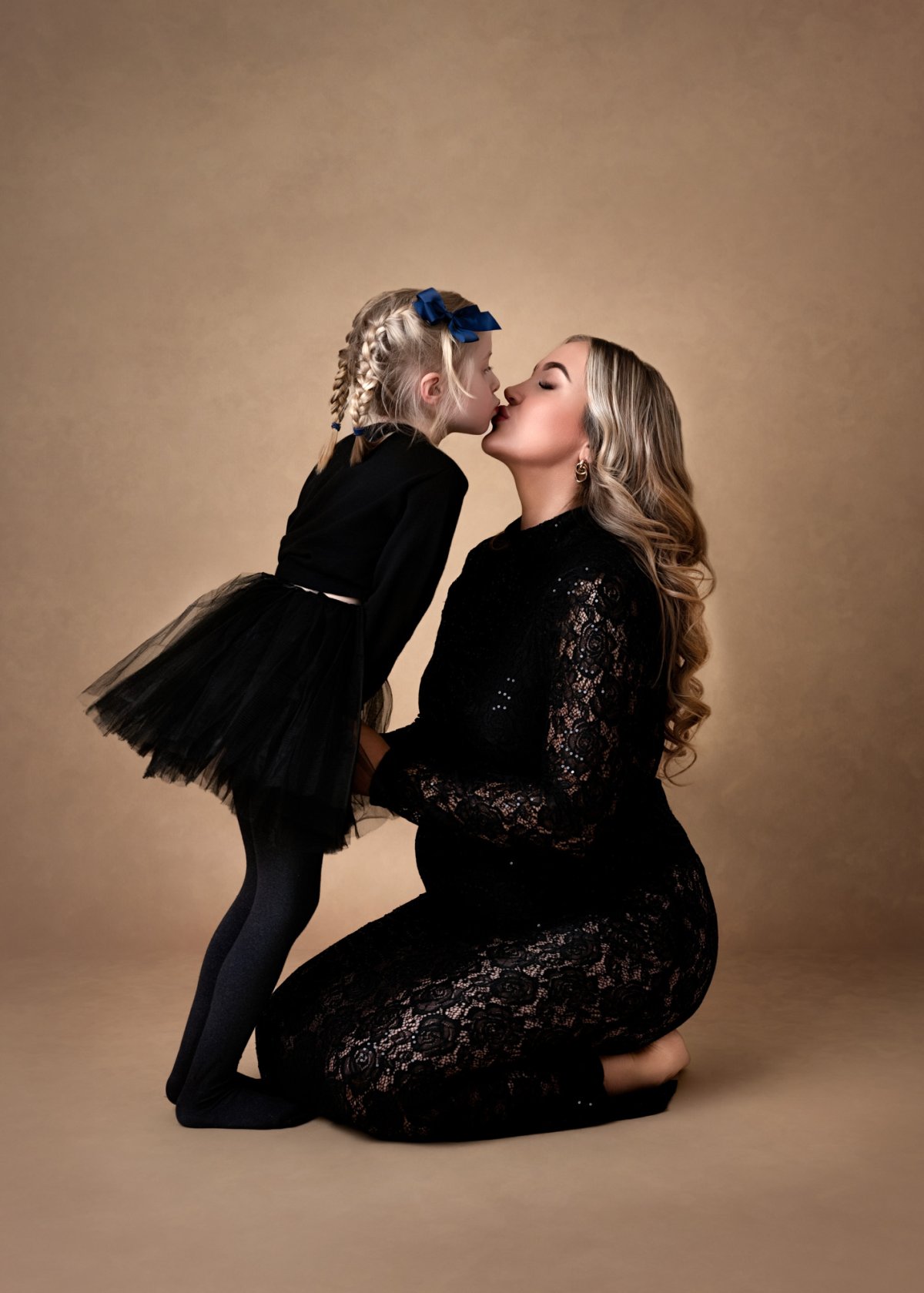 When to Schedule Your Pregnancy Shoot in Clitheroe