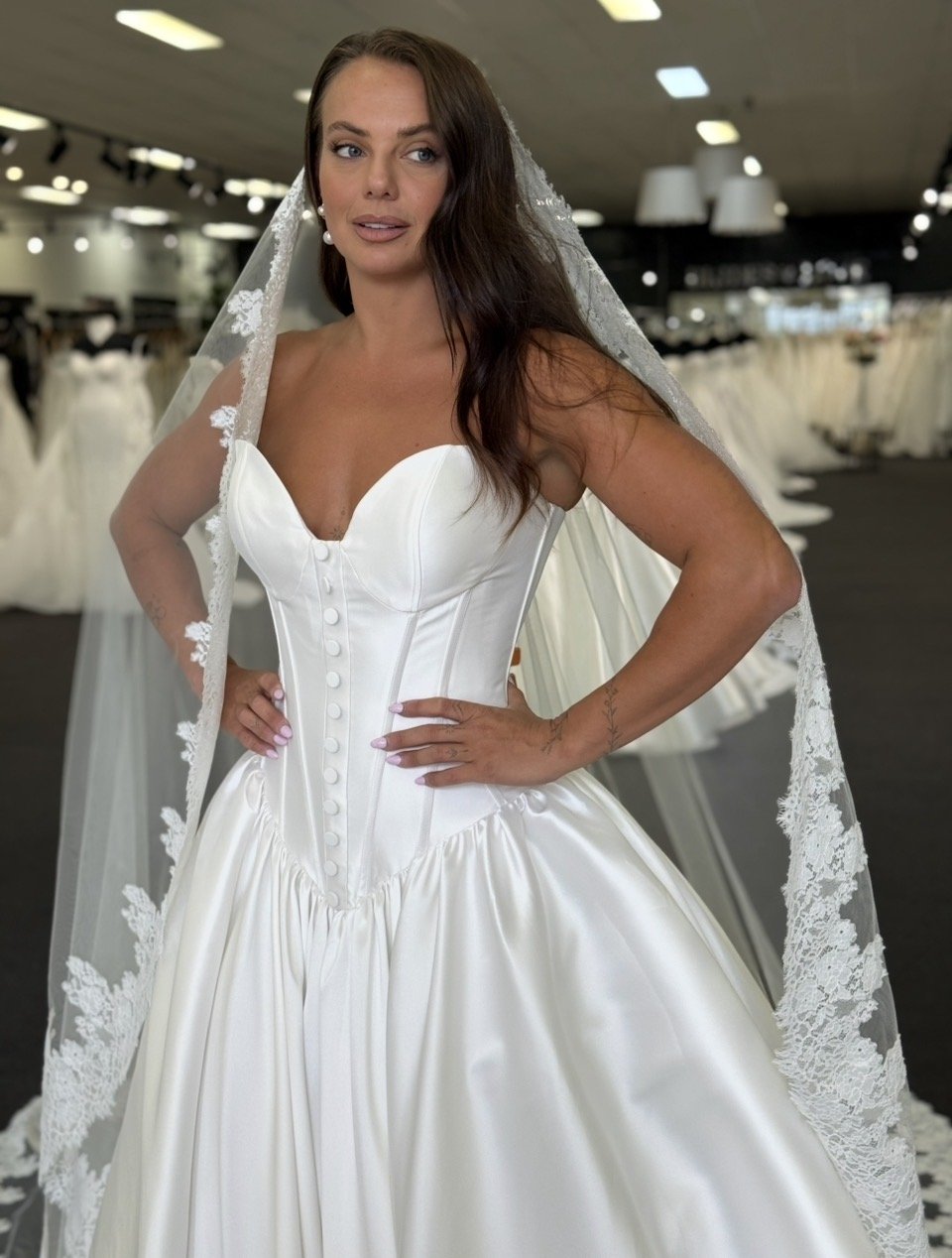 The Ultimate Bridal Accessories Guide: Veils to Jewelry