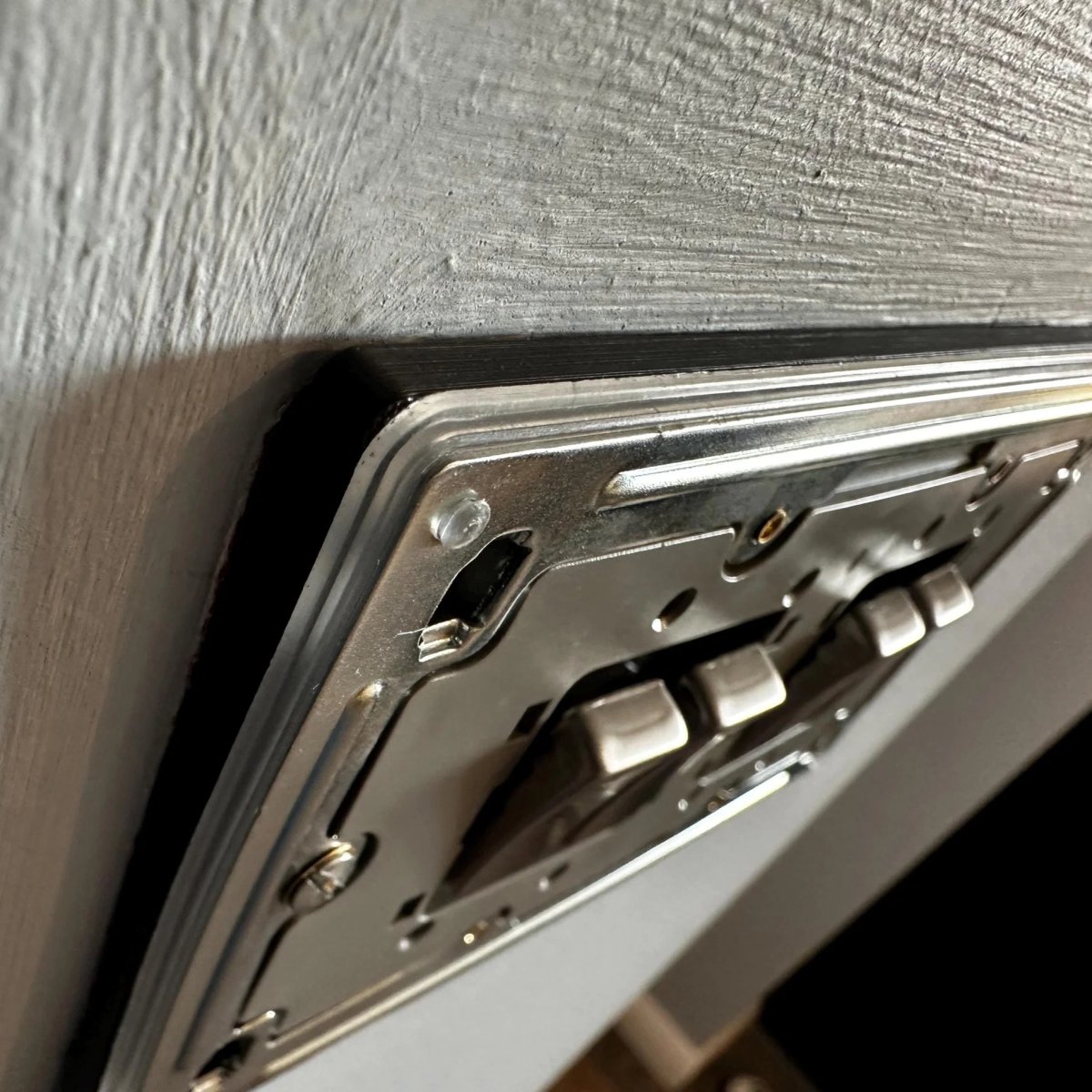 Professional Socket Spacer vs DIY Shim: Choosing the Best Finish for UK Homes