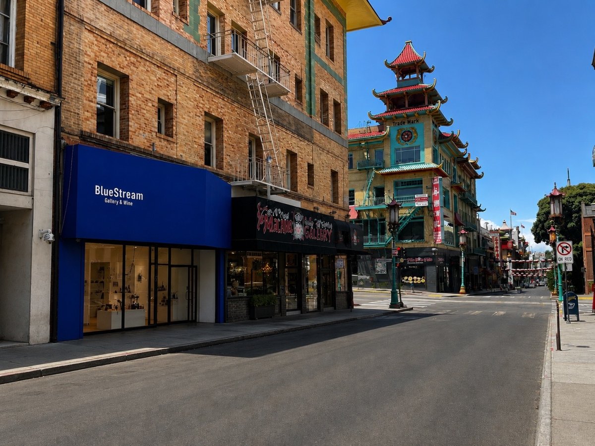 Corner of Grant Ave and California Street Cable Car Stop