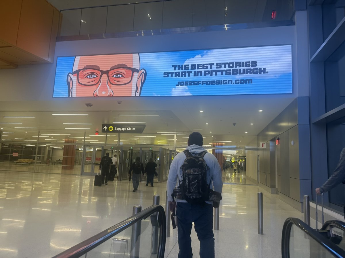 Two female friends traveling