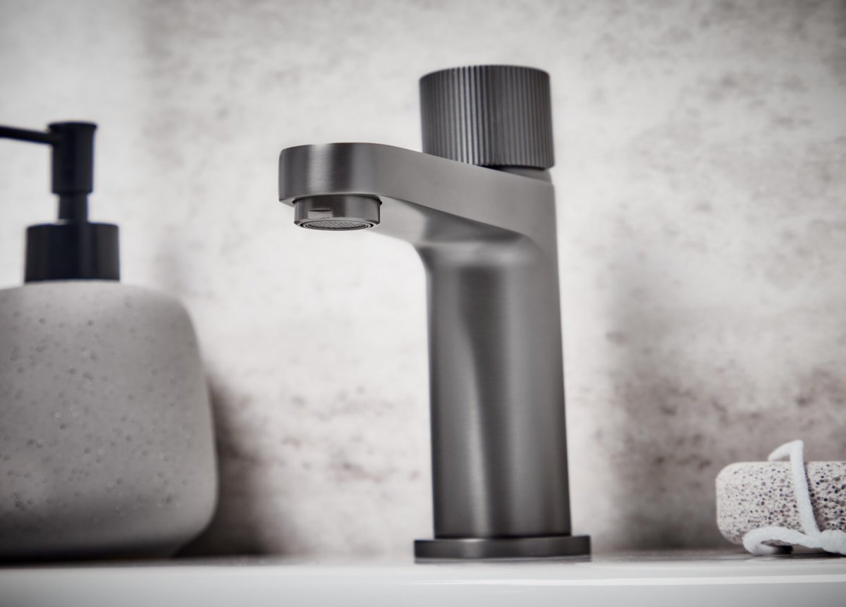 Scudo core basin mixer tap