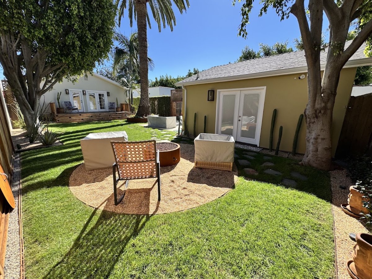 Hardscape Design in Los Angeles: Custom Fire Pits, Patios & Outdoor Living