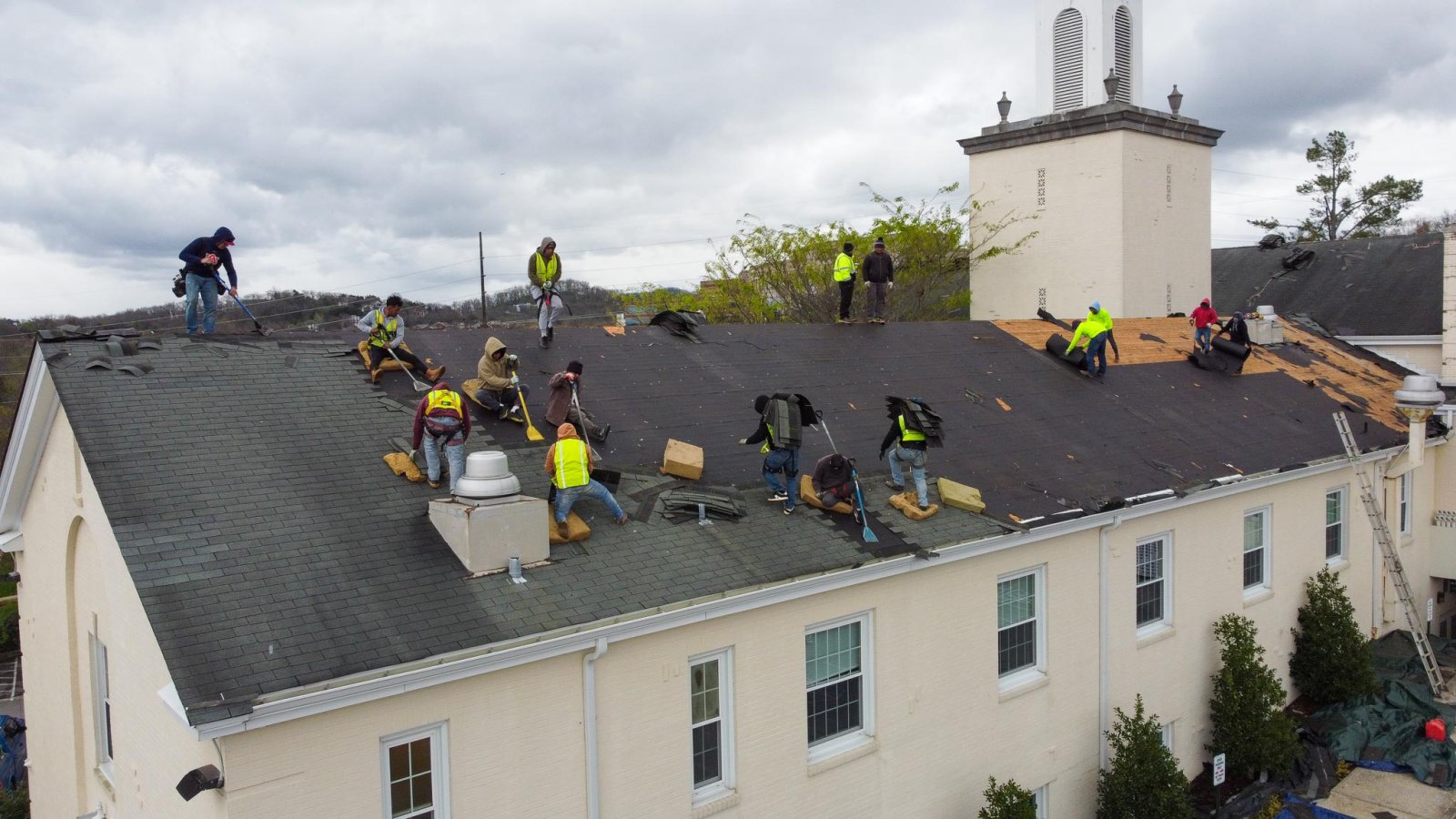 Roof Damage Insurance Claim Guide for Tennessee