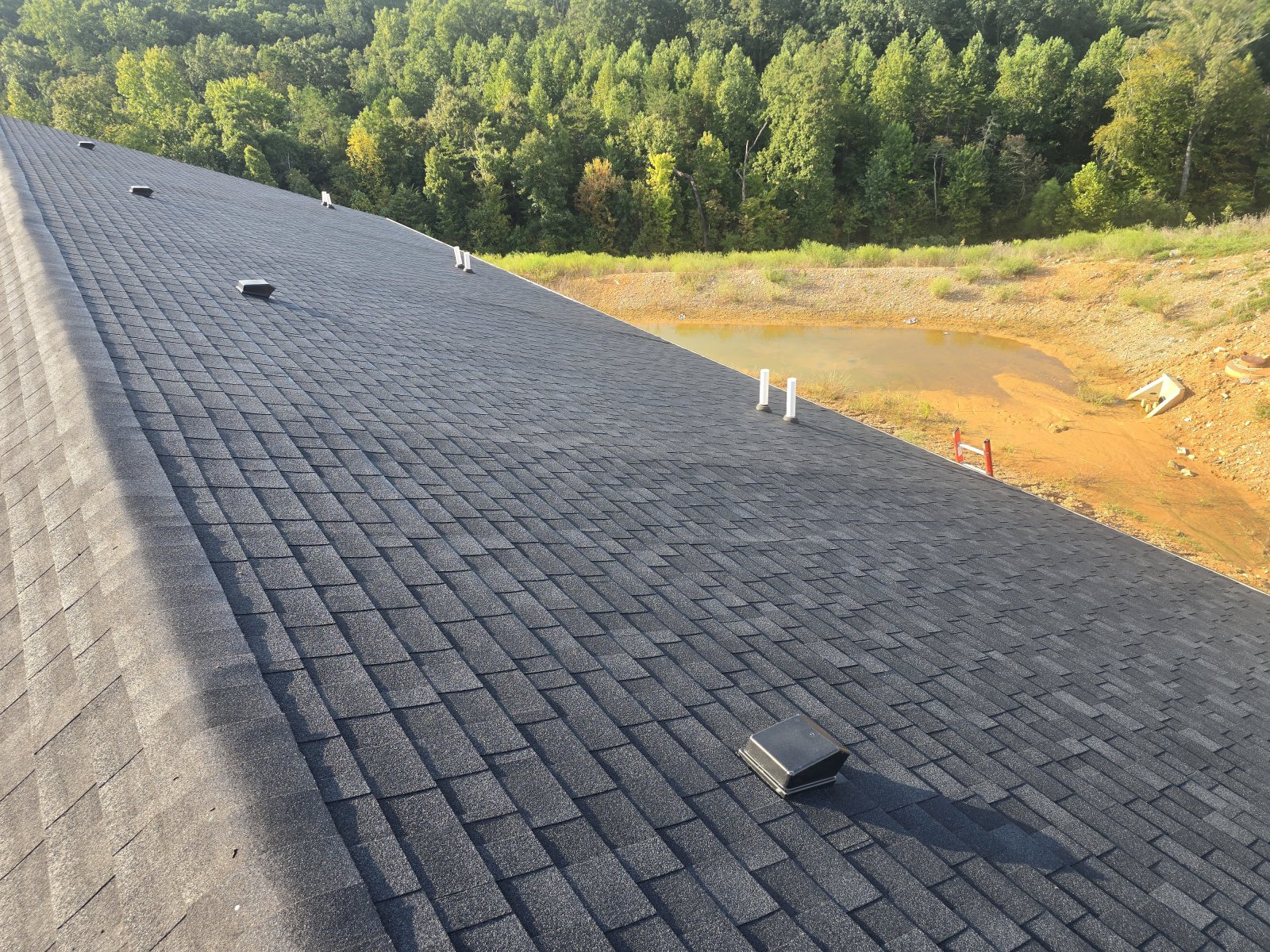 Roofer in Murfreesboro: How to Choose the Right Team