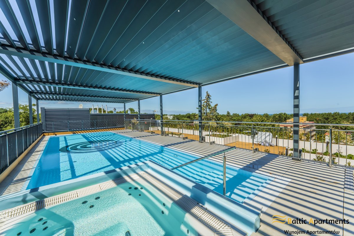 Basen na dachu i jacuzzi w Seaside Garden Apartments & Wellness w Świnoujściu